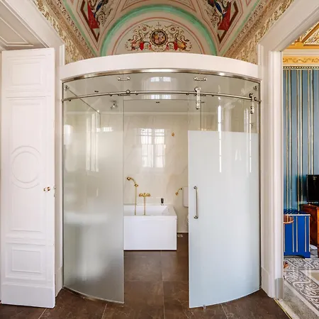 Grand Serbelloni - The Only Relais & Chateaux On Hotel 5*